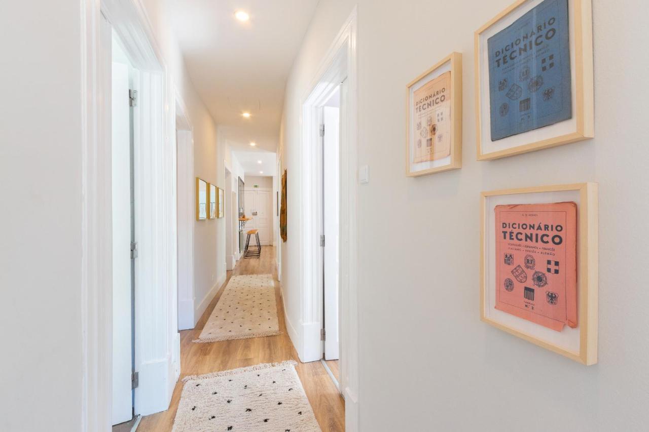 Bright Center, 10m From Subway, 6 Rooms, Up To 20 Ppl Vakantiehuis Lissabon